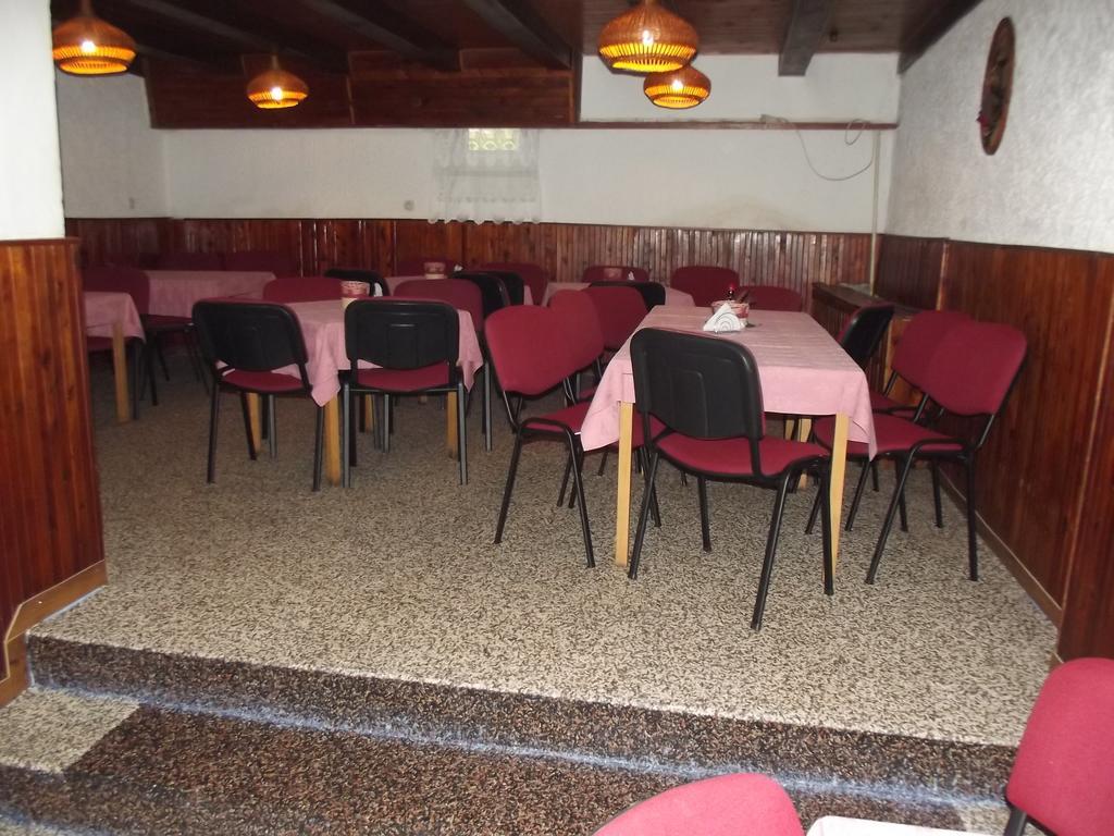 Hotel - Penzion M&M Jachymov Bagian luar foto