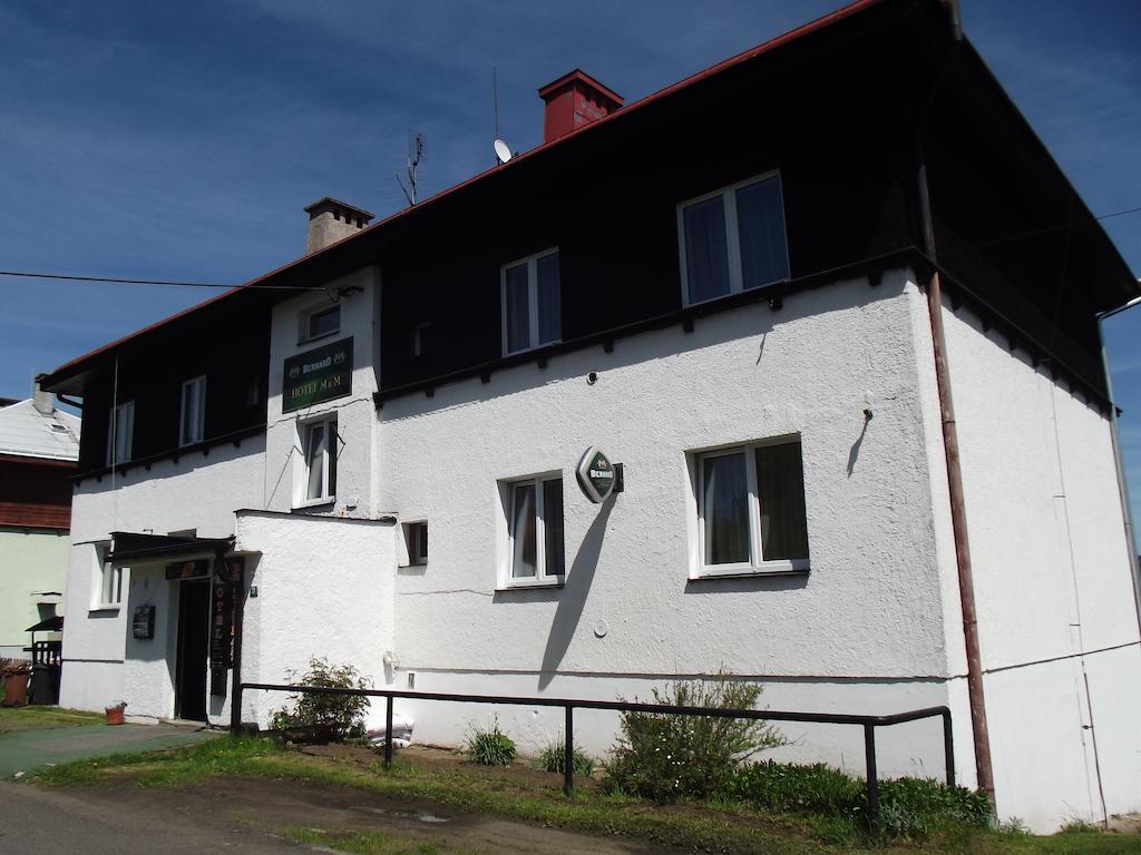 Hotel - Penzion M&M Jachymov Bagian luar foto