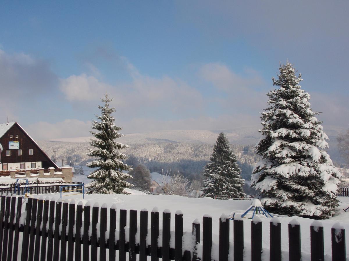 Hotel - Penzion M&M Jachymov Bagian luar foto