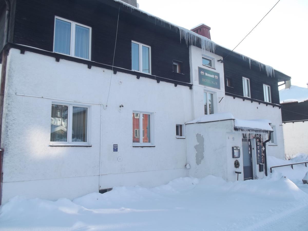 Hotel - Penzion M&M Jachymov Bagian luar foto